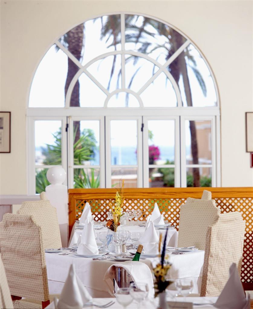 阳光海滩公寓 阿德耶 餐厅 照片